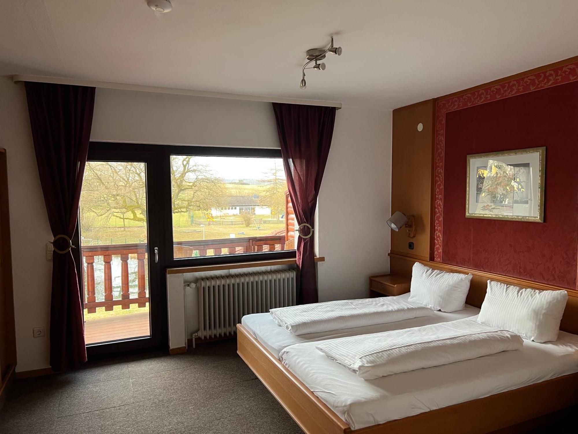 Hotel Wettlaufer Homberg  Ngoại thất bức ảnh