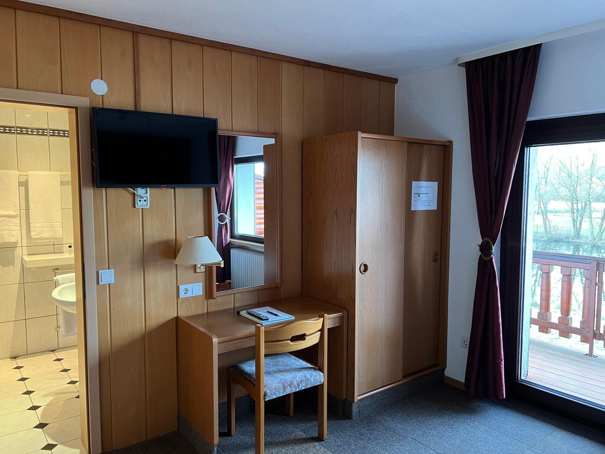 Hotel Wettlaufer Homberg  Ngoại thất bức ảnh